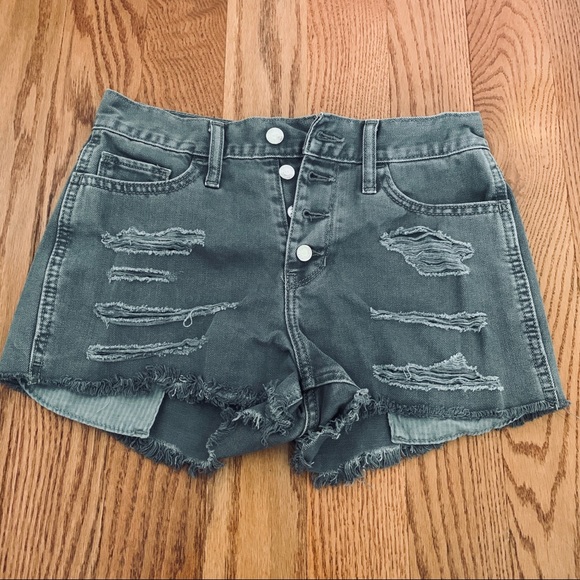 🔥🔥🔥 Bundle of 3 Hollister high rise shorts - Picture 2 of 15